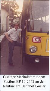 Gnther Machalett mit dem Postbus BP 10-2442 an der Kantine Bahnhof Goslar.jpg