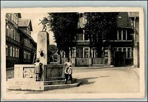10427270-3380-Goslar-Greifplatz-Greifbrunnen-Kinder-Gasthaus.jpg